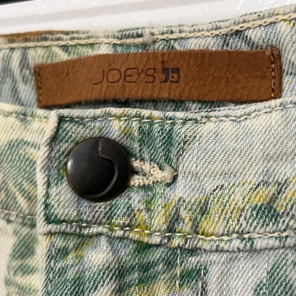 NEW JOE'S Jeans from Nordstrom with tropical leaves print - unusual & beautiful! - Picture 3 of 13